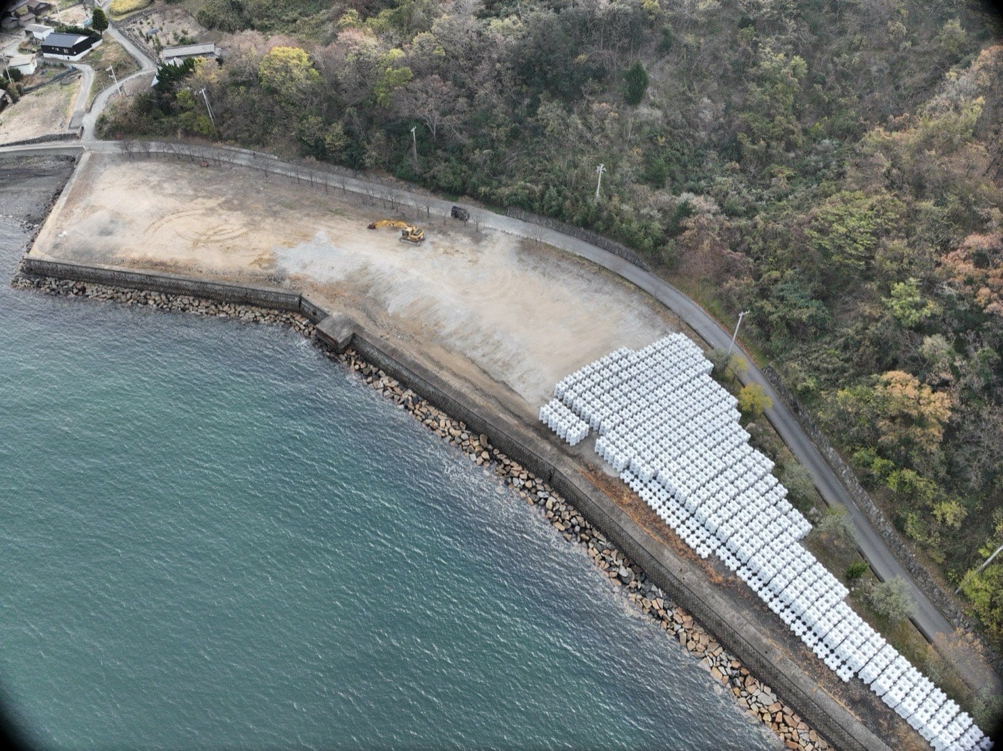 吉ケ浦海岸 離島海岸堤防老朽化対策工事